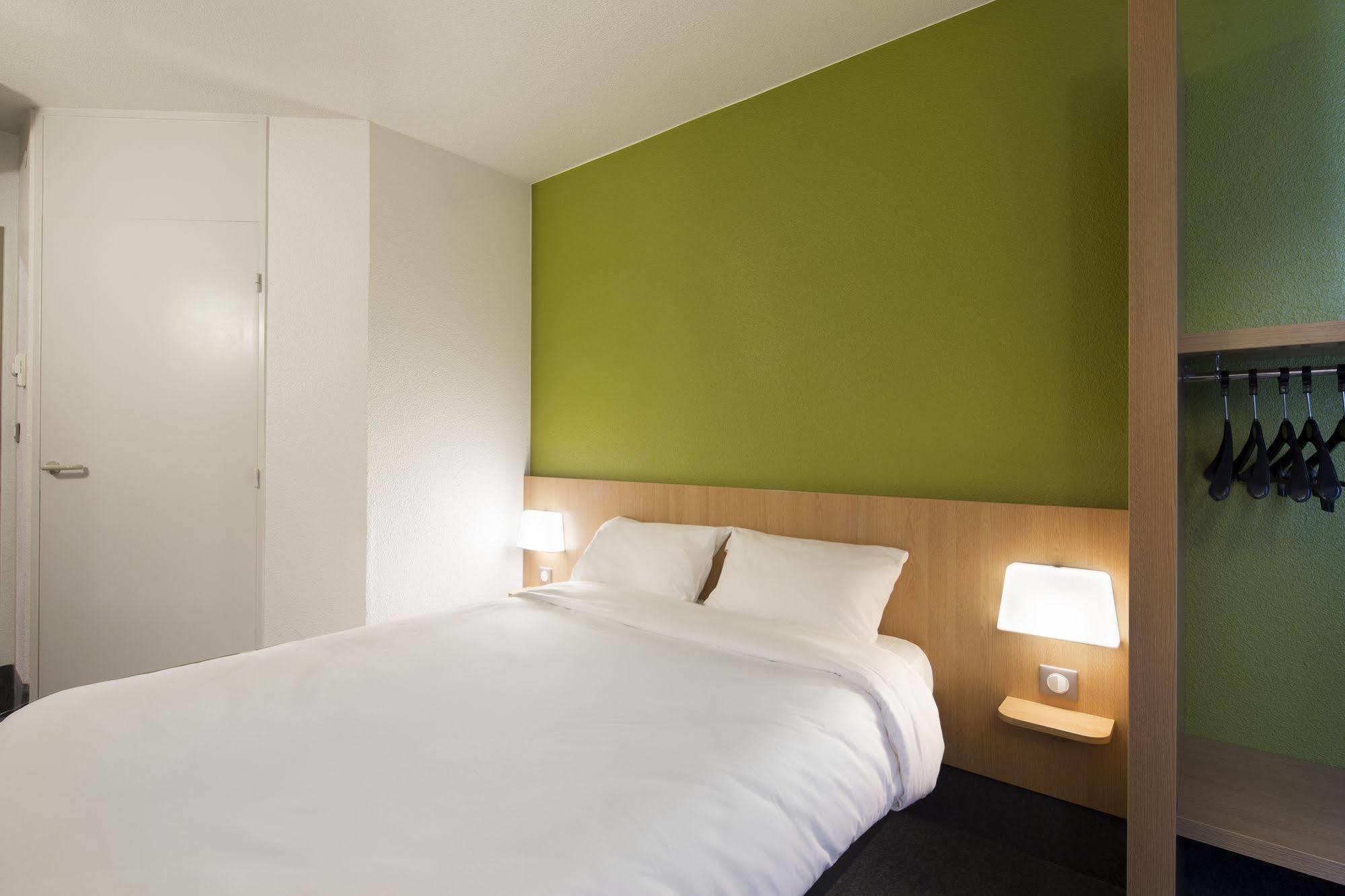 B&B Hotel Strasbourg Nord Artisans Vendenheim Exteriör bild